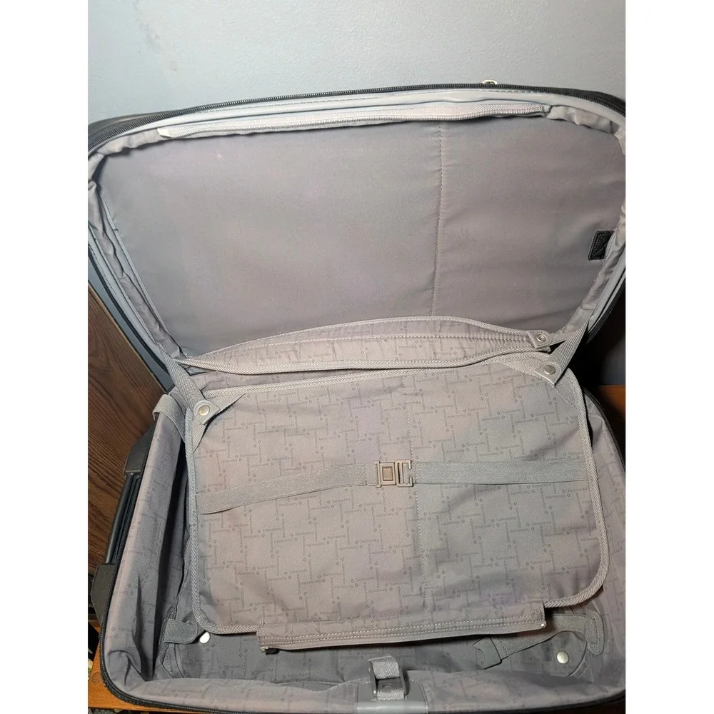 Samsonite Black Ballistic Nylon Rolling Carry On Suitcase Upright Luggage